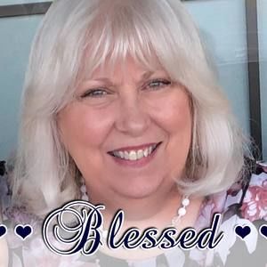 Meet your Posher, Deborah